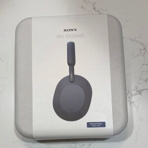Sony WH-1000XM5 Headphones - Deep Blue